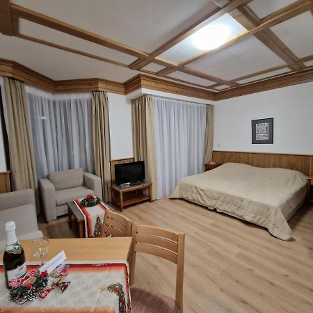 Pirin Golf Private Apartments & Studios 라즐로그 외부 사진